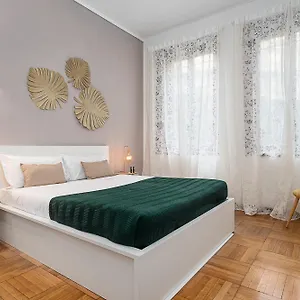 Classbnb - Two 400 Meters From The Duomo Appartement