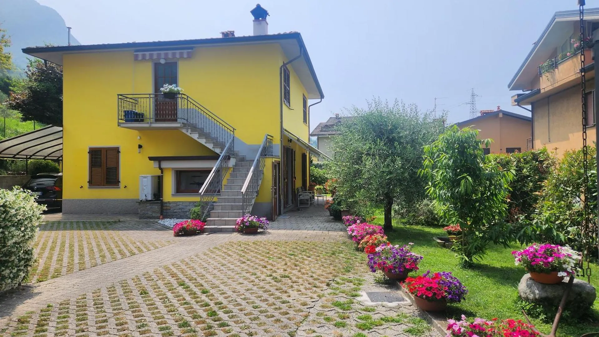 Apartment L'Ulivo Lake View Private Road 5 Kilometers From Varenna 리에르나
